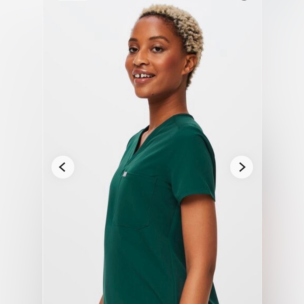 FIGS XS- hunter green